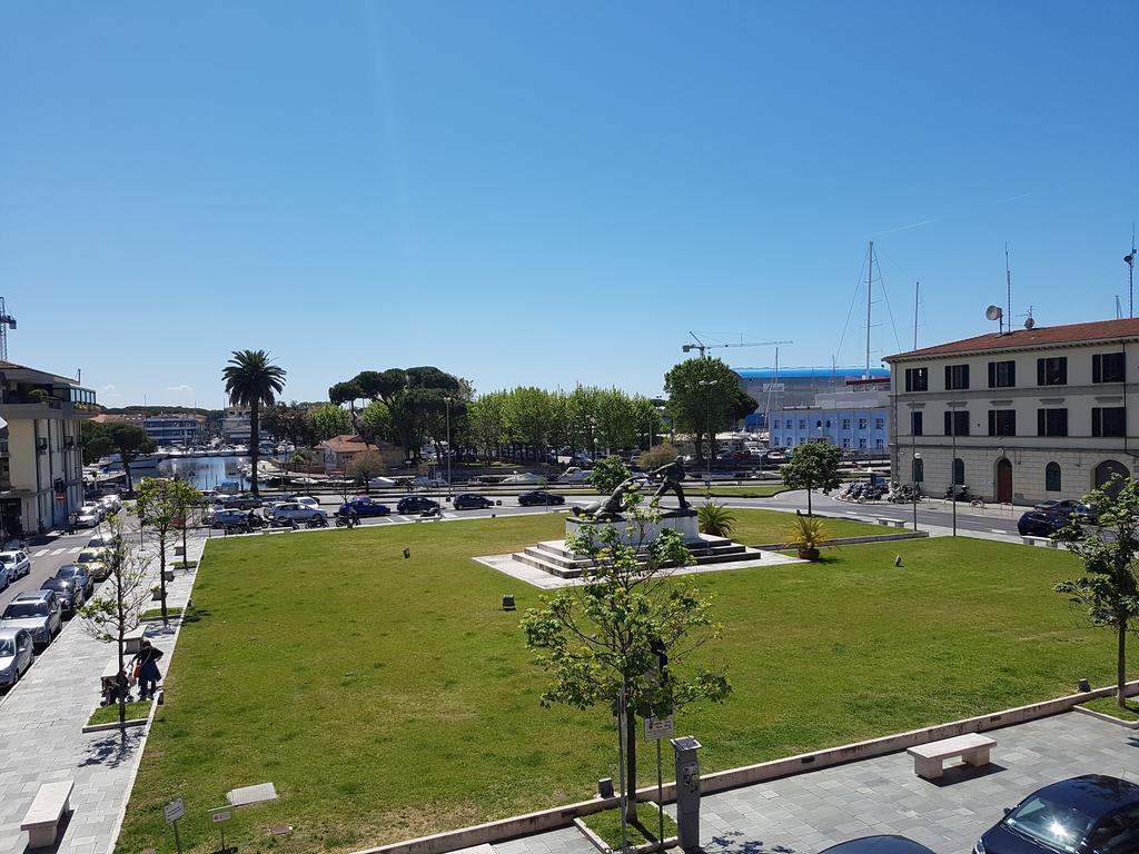 Historical Apartments By Seaside Viareggio Eksteriør bilde